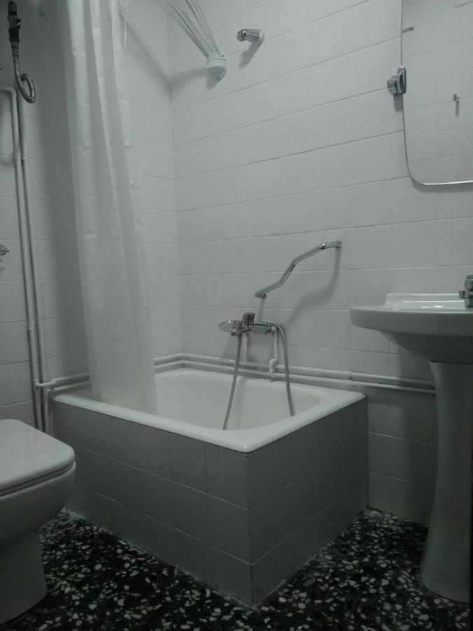 Casa De Amparo Y Jose Manuel Guest House Pavies Екстериор снимка